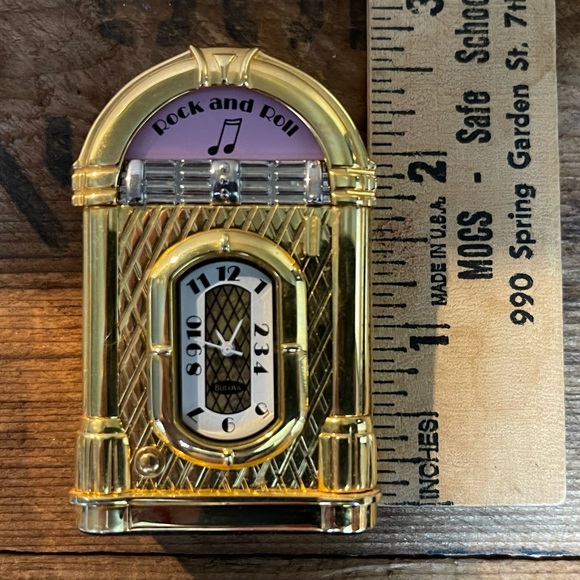 Bulova Mini Jukebox Clock - Picture 5 of 5